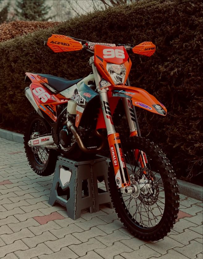 Polepy na KTM EXC-F pro Patrika Markvarta!💥🏁