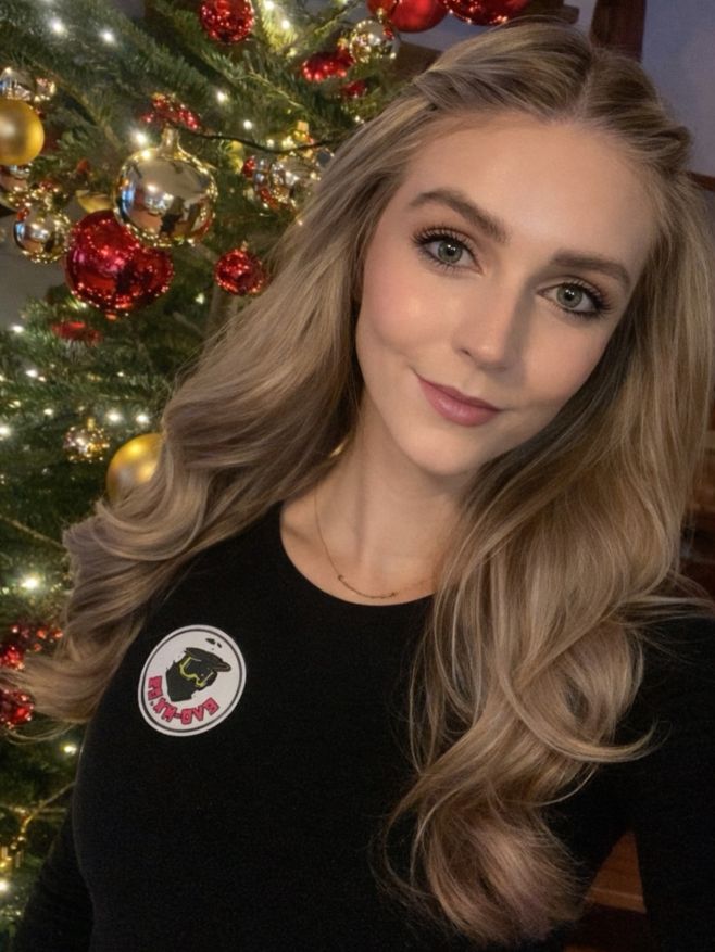 Rádi bychom Vám popřáli krásné a klidné Vánoce!🎄✨ Do nového roku přejeme především zdraví, štěstí a spoustu úspěchů –...